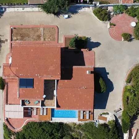 Villa Horama - Waterfront With Infinity Pool Plemmirio