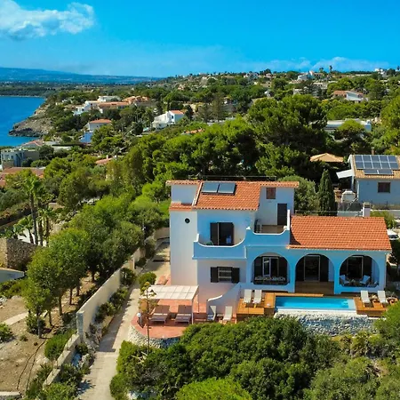 Villa Horama - Waterfront With Infinity Pool *