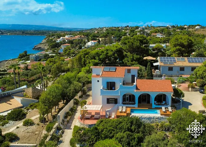 Villa Horama - Waterfront With Infinity Pool *