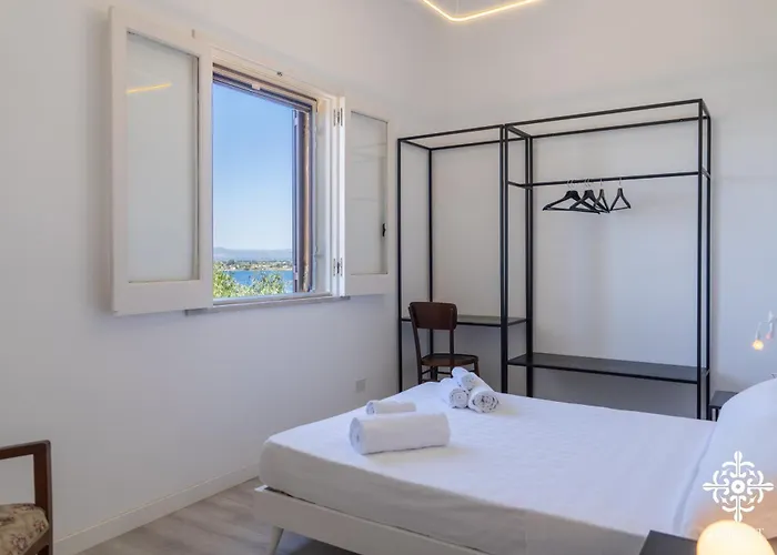 Horama - Waterfront With Infinity Pool * Plemmirio